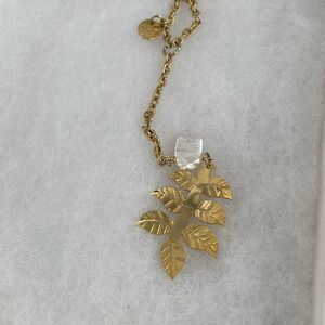 Vintage ZAG freshwater pearl etched leaf Y drop necklace.
